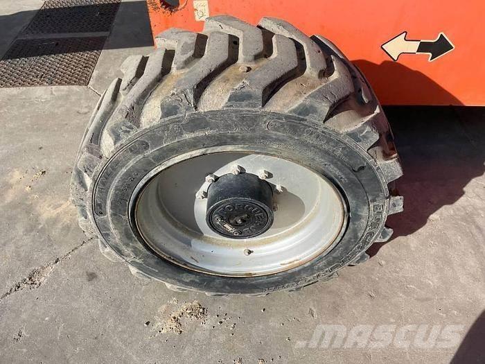 JLG 660 SJ Телескопични повдигачи
