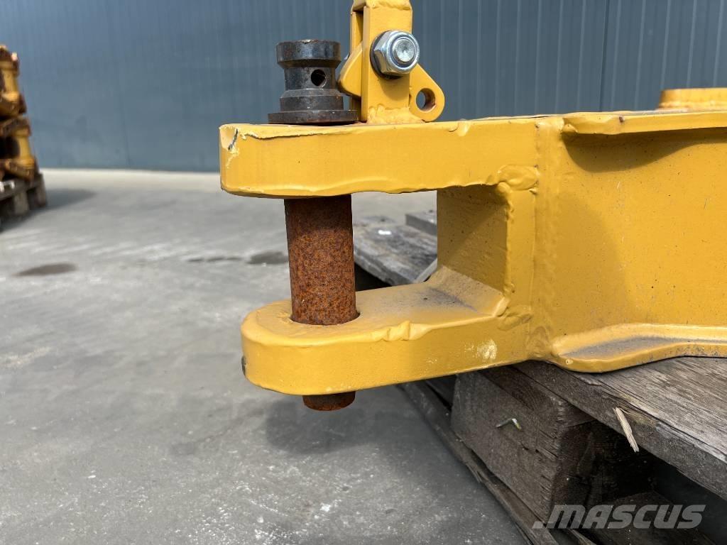 CAT D6R / D6T Zugmaul Други компоненти