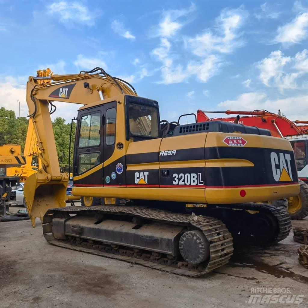 CAT 320 B LC Верижен екскаватор