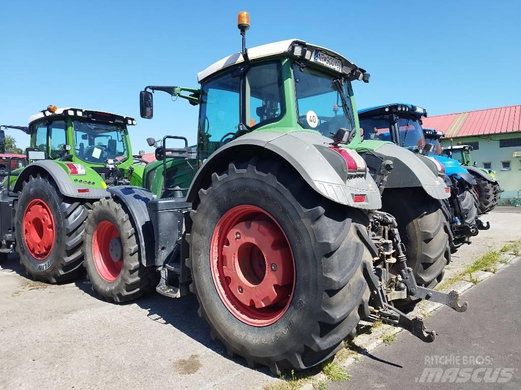 Fendt 933 Vario Трактори