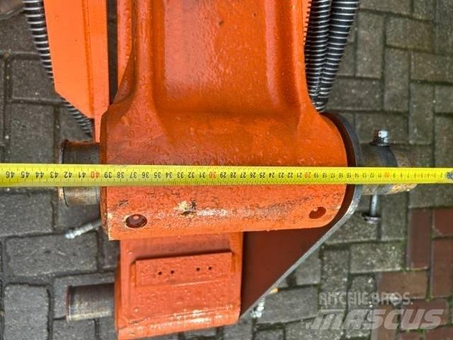 Hitachi ZX 135 Верижен екскаватор
