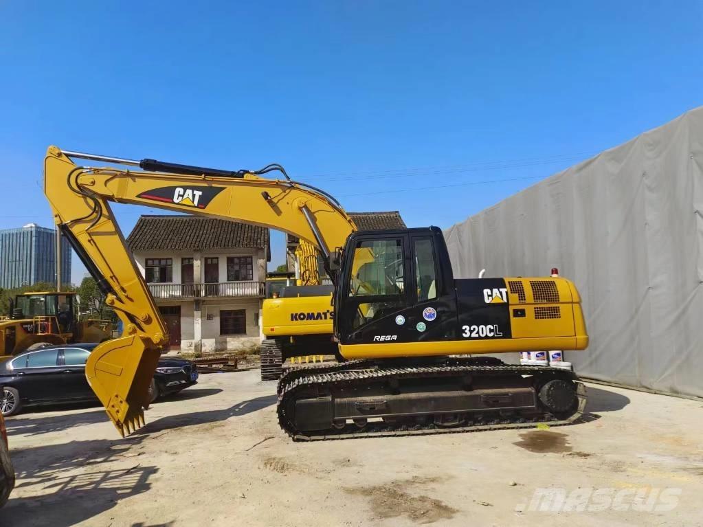 CAT 320 Верижен екскаватор