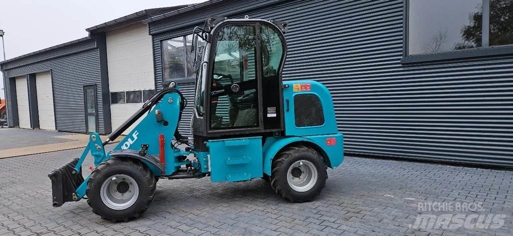 Wolf R906 Колесни товарачи