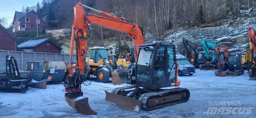 Hitachi ZX 85 US-5 Средни екскаватори 7т - 12т