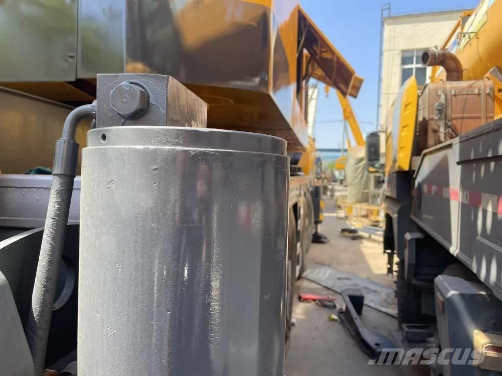 XCMG QY200K Кранове за тежък терен