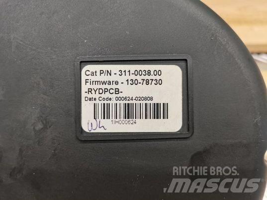 CAT 938H clock Електроники