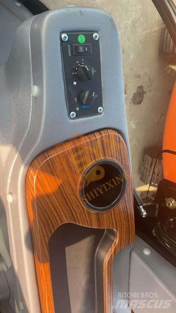 CAT 420 F Товарач със заден ексватор