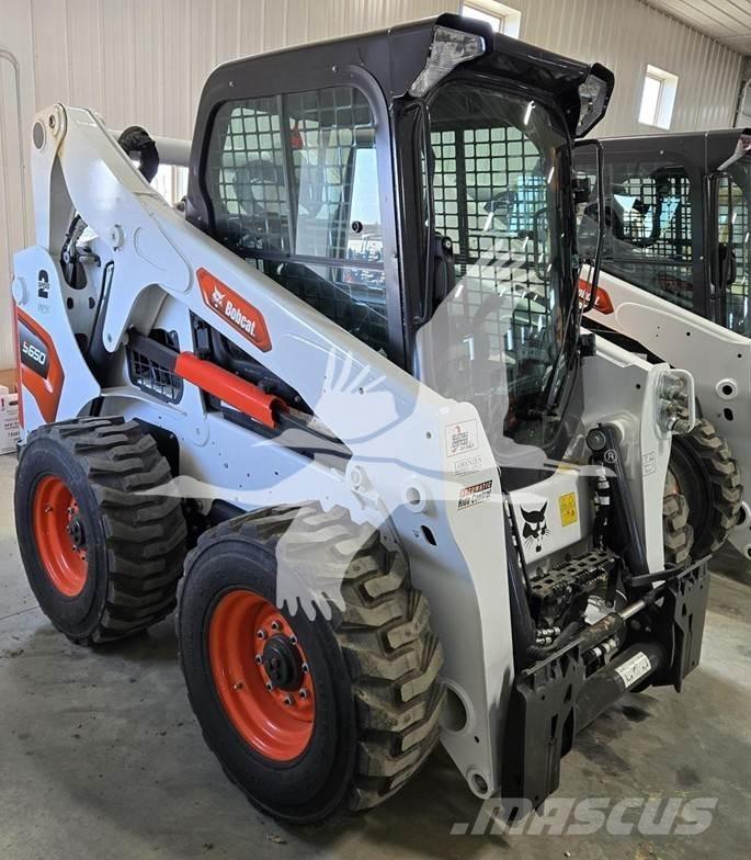 Bobcat S650 Мини товарачи
