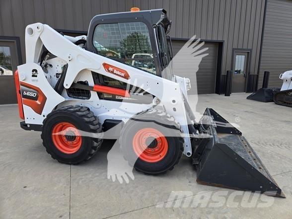 Bobcat S650 Мини товарачи
