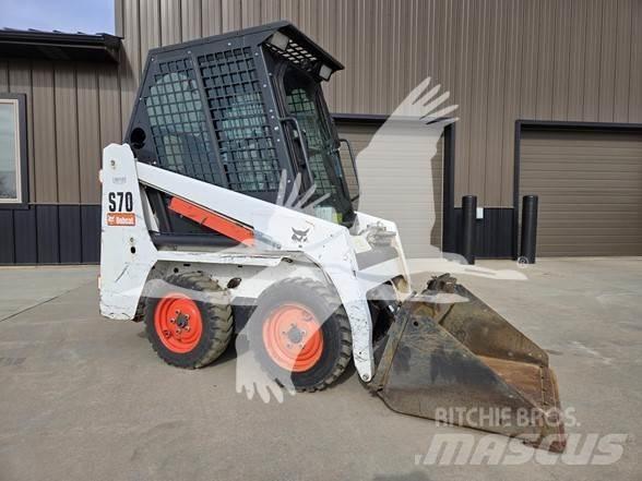 Bobcat S70 Мини товарачи
