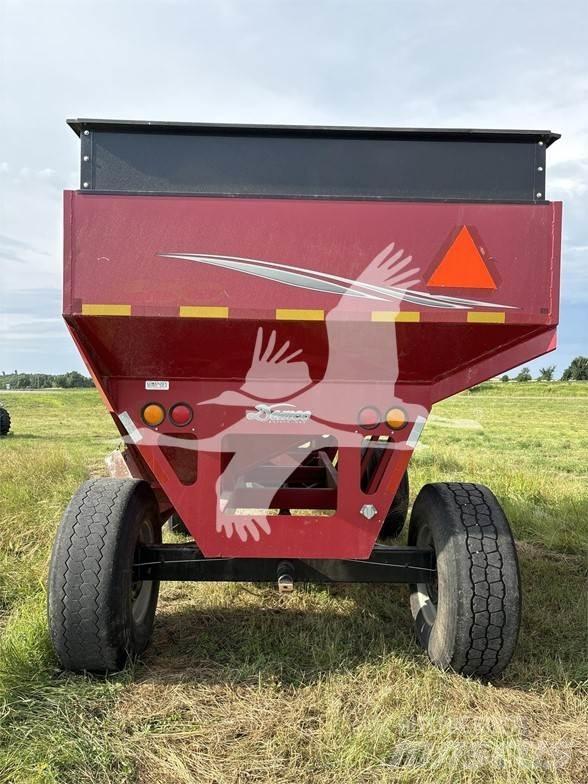 Demco 450 Ремаркета за зърно / силаж
