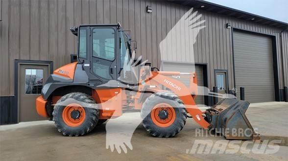 Hitachi ZW80 Колесни товарачи