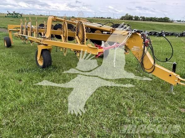 Vermeer VR1428 Гребла и сенообръщачки