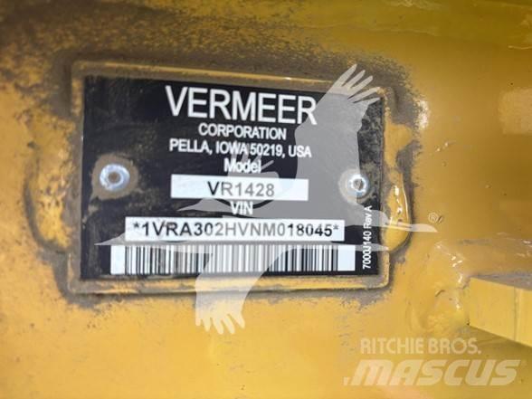 Vermeer VR1428 Гребла и сенообръщачки
