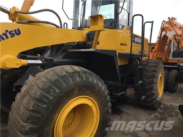Komatsu WA 380 Колесни товарачи