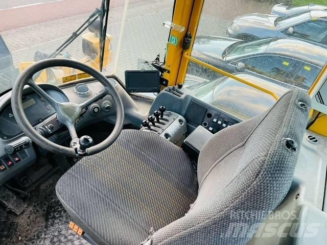 Volvo L90E Колесни товарачи