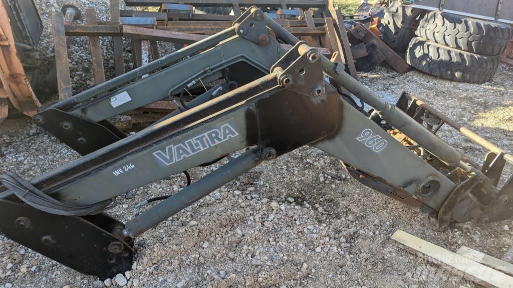 Valtra Loader Телескопични товарачи за селското стопанство