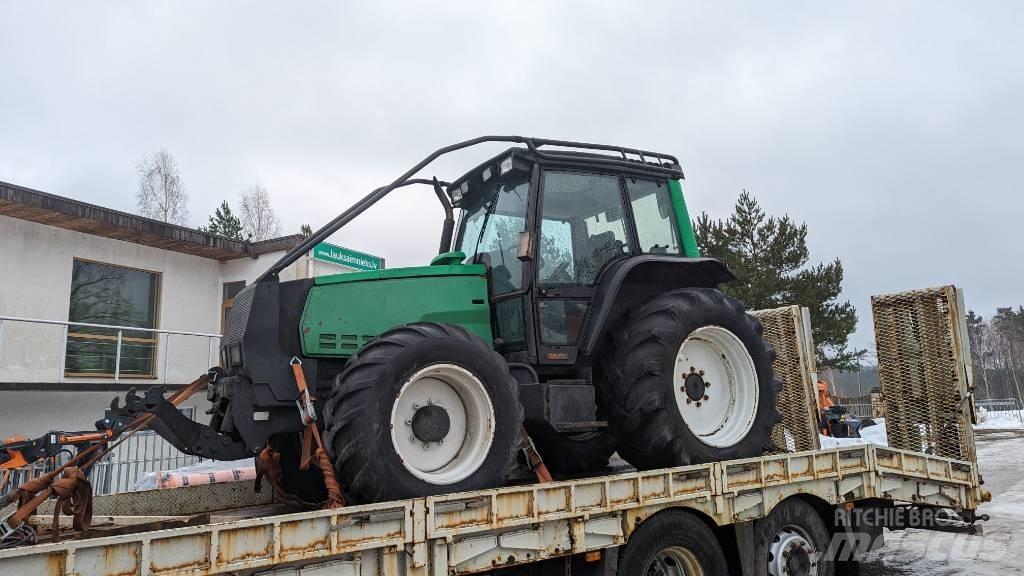 Valtra Loader Телескопични товарачи за селското стопанство