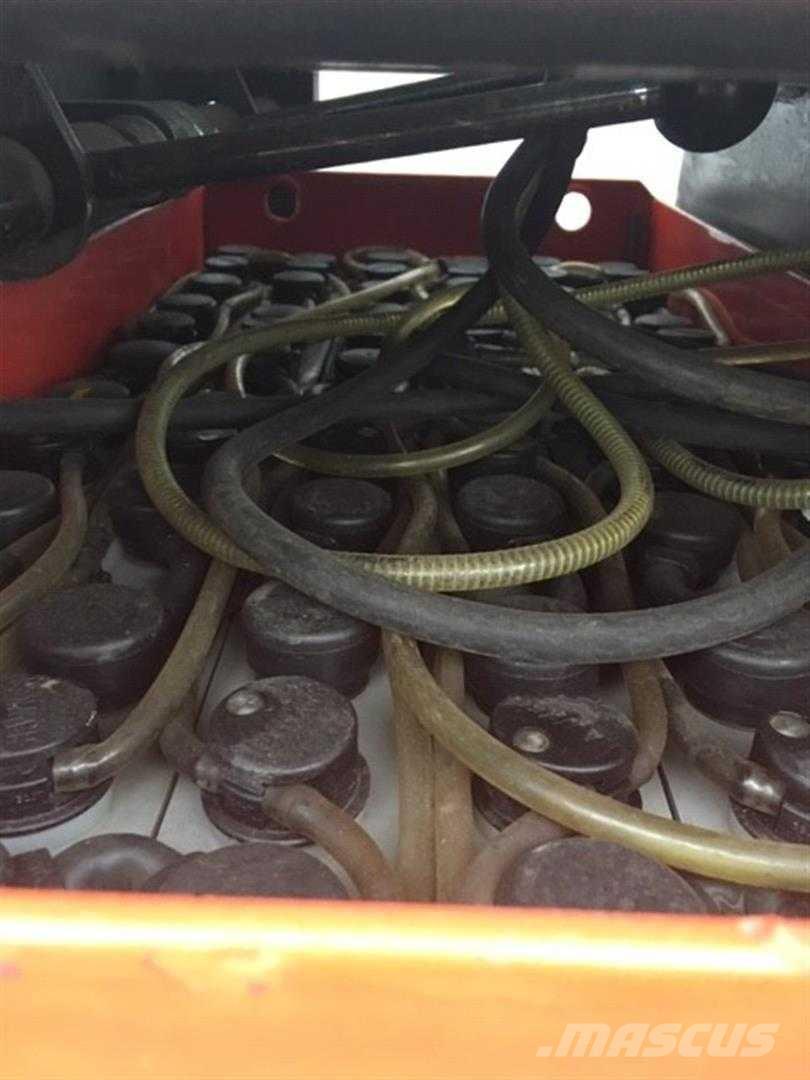 Linde V11 Машини за комисиониране високоповдигачи