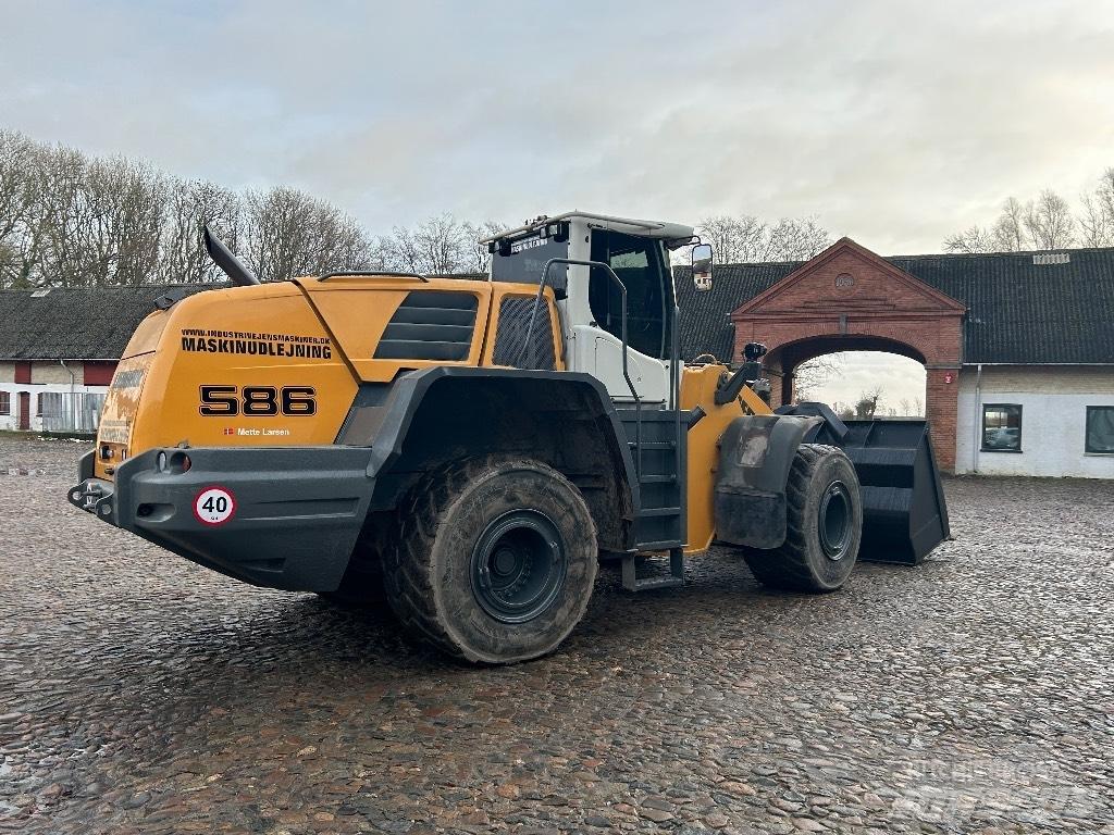 Liebherr L 586 Колесни товарачи