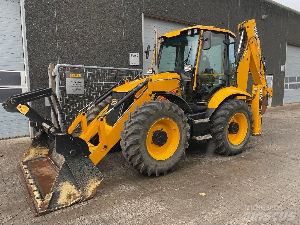 JCB 4CX Pro Товарач със заден ексватор