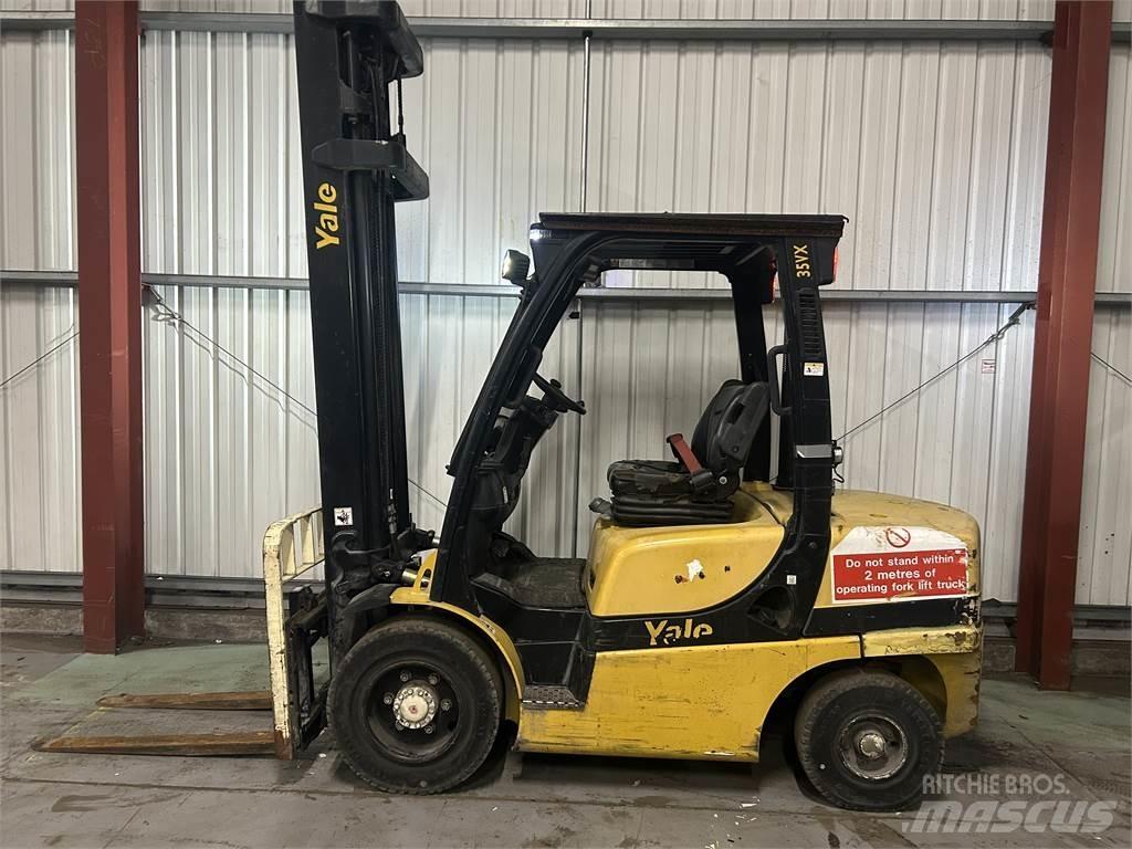 Yale GDP35VX Дизелови камиони