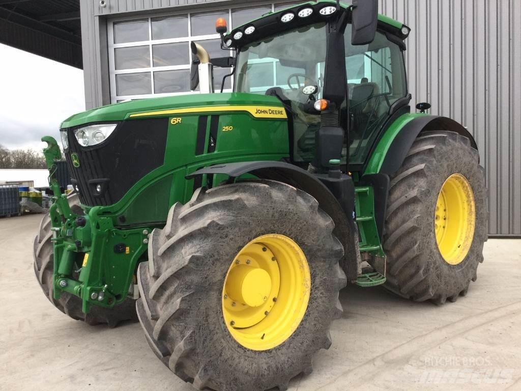 John Deere 6R250 Трактори