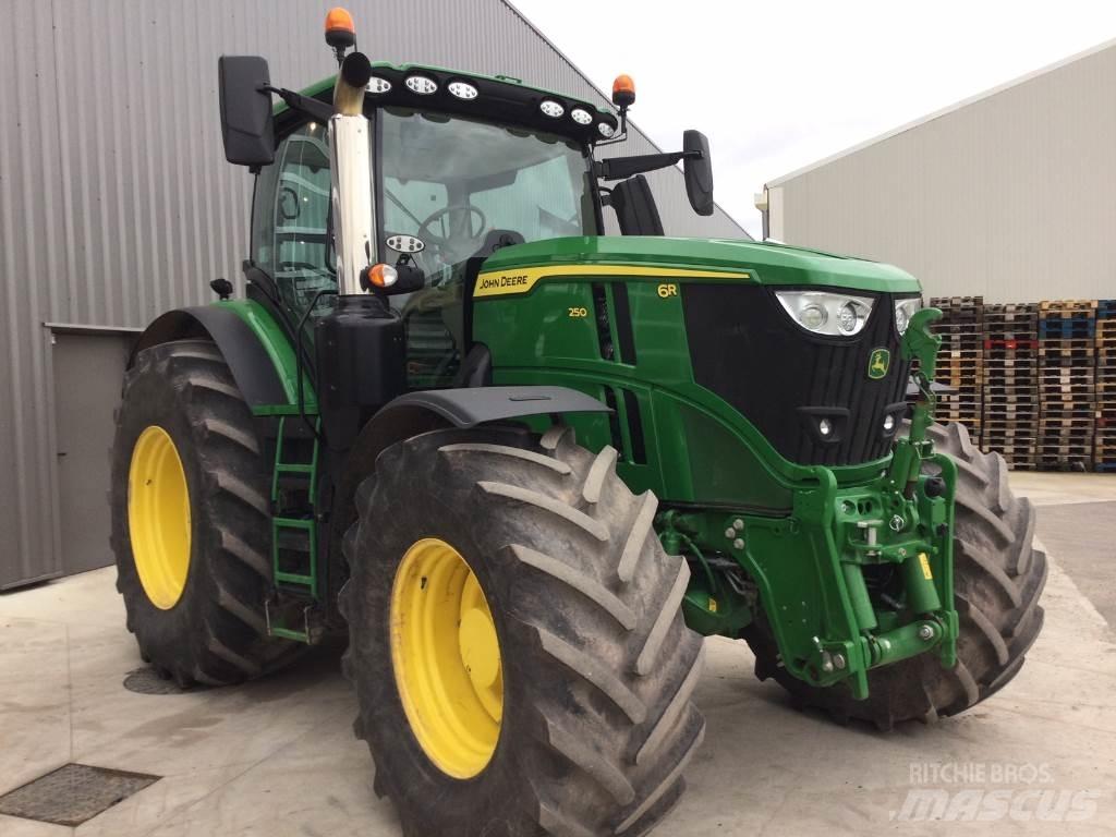 John Deere 6R250 Трактори