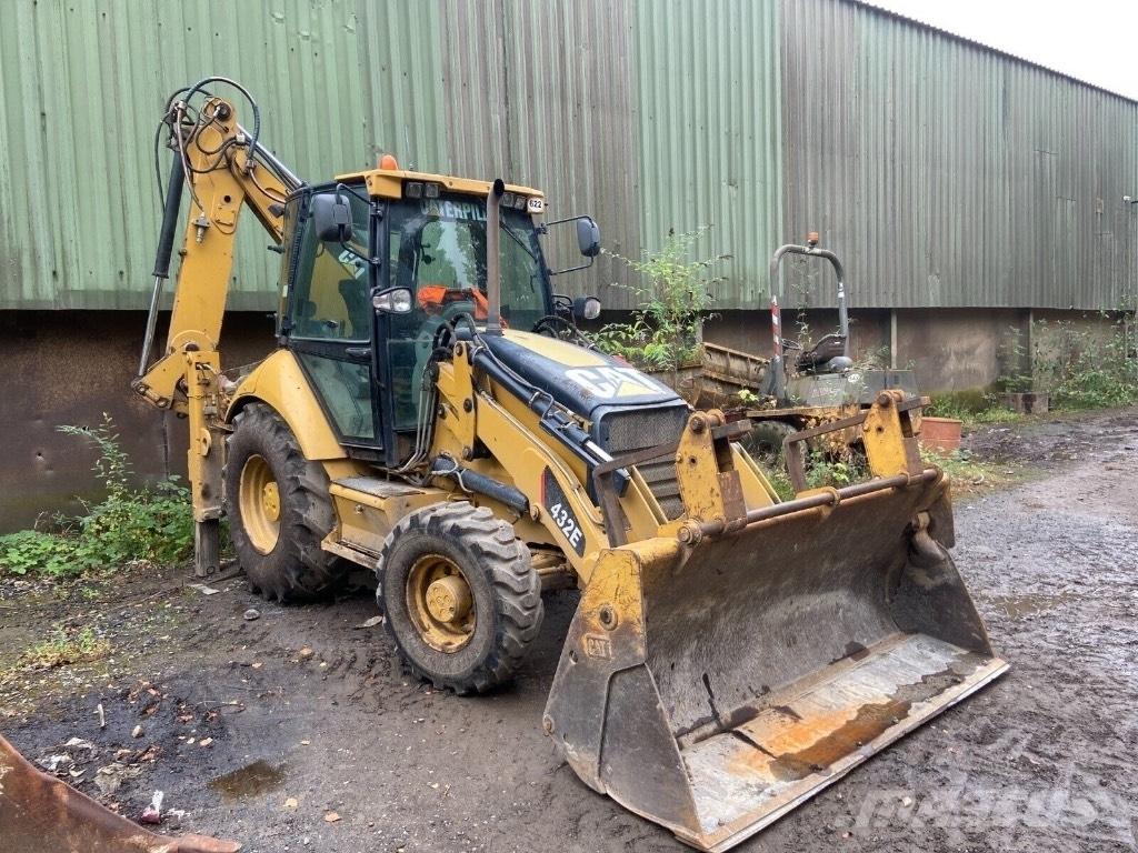 CAT 432 E Товарач със заден ексватор