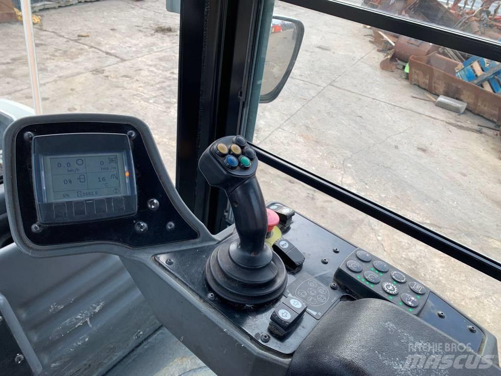 CAT CB 7 Двойни барабанни ролки
