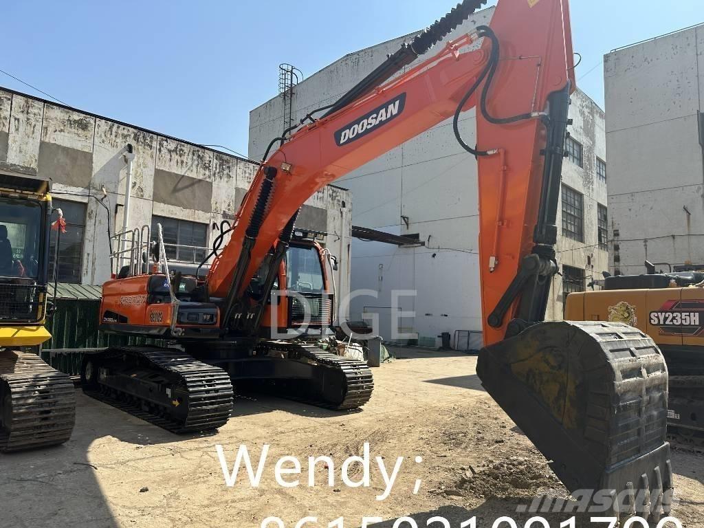 Doosan DX 300 Средни екскаватори 7т - 12т