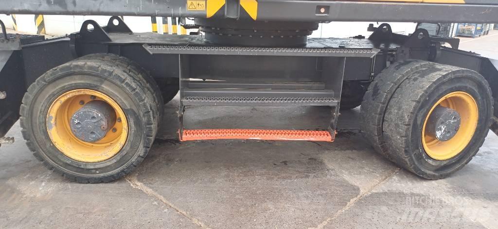 Volvo EW 240 E Колесни екскаватори