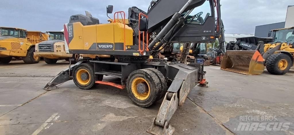 Volvo EW 240 E Колесни екскаватори