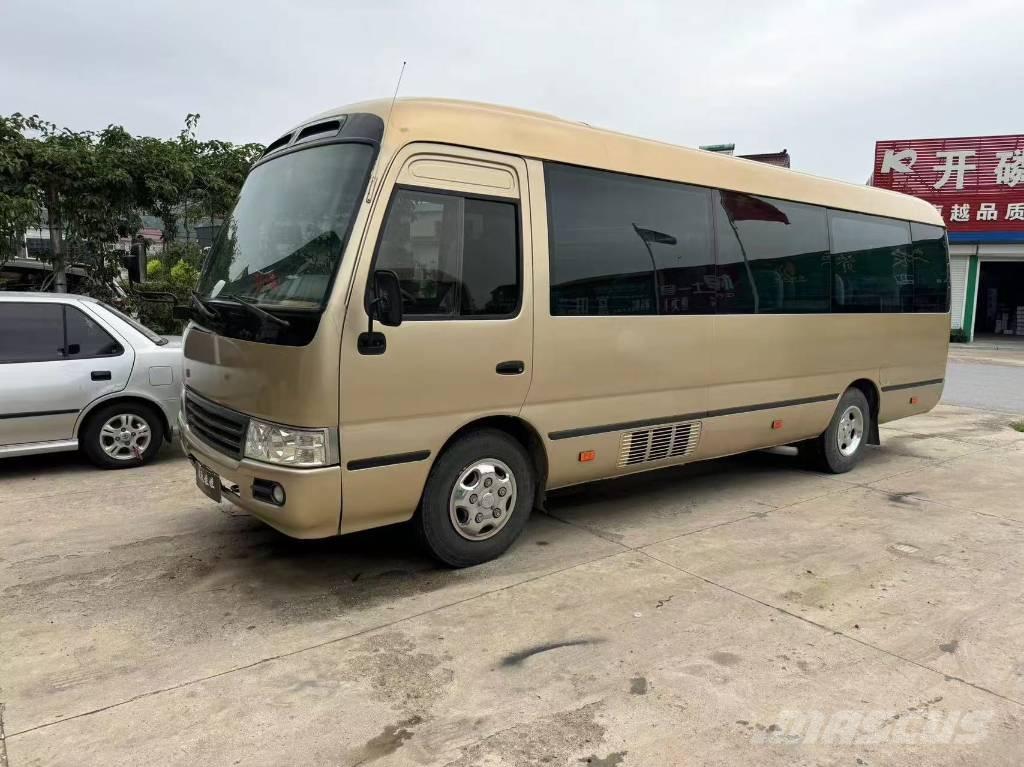 Toyota Coaster Bus Мини бусове