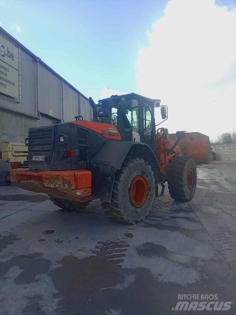 Hitachi ZW 220-6 Колесни екскаватори
