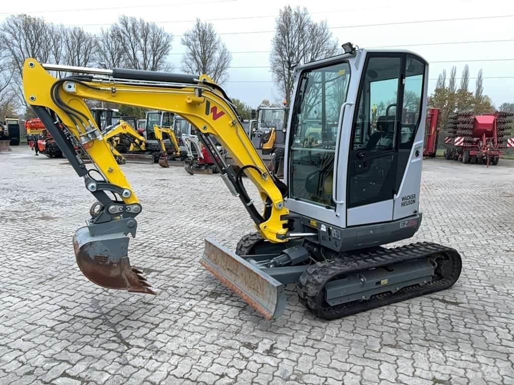 Wacker Neuson EZ26 Мини екскаватори < 7 т