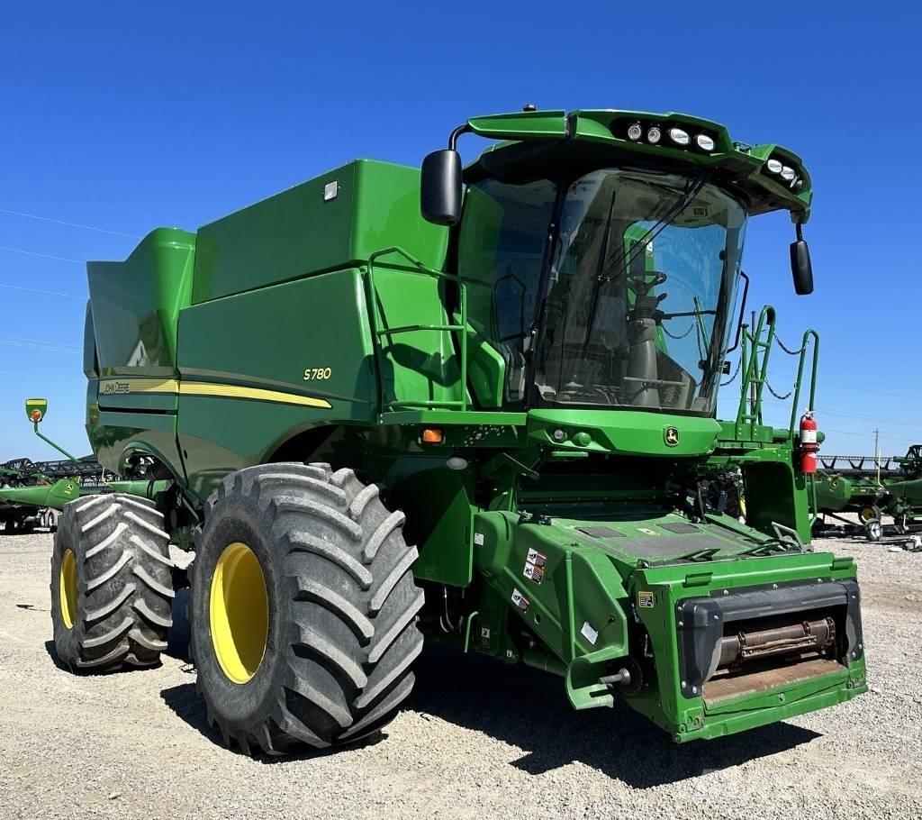 John Deere S 780 Комбайни