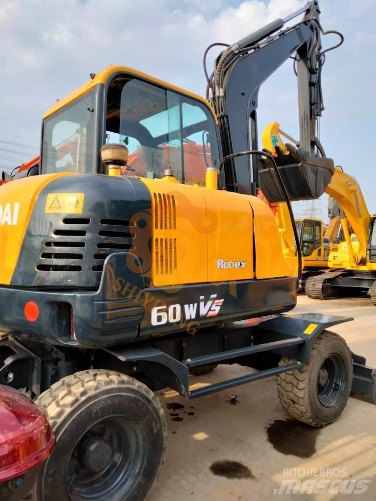 Hyundai 60w Колесни екскаватори