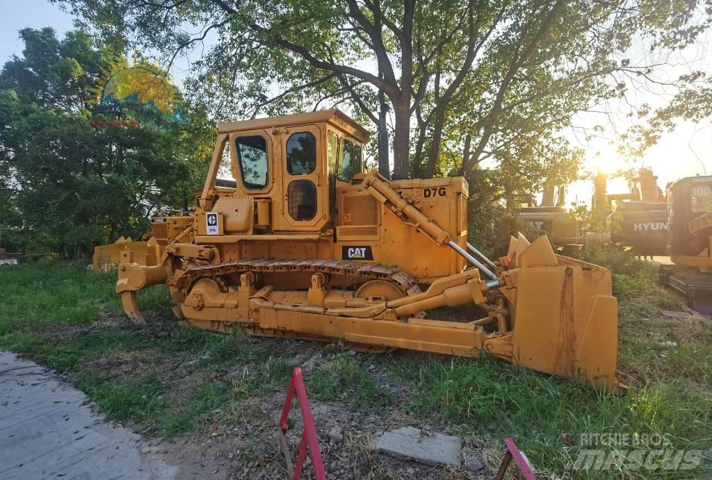 CAT D 7 G Верижни булдозери

