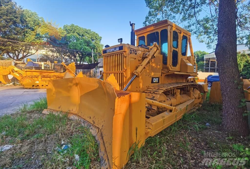 CAT D 7 G Верижни булдозери
