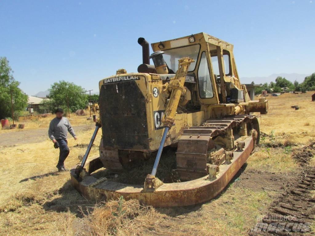 CAT D8K Верижни булдозери
