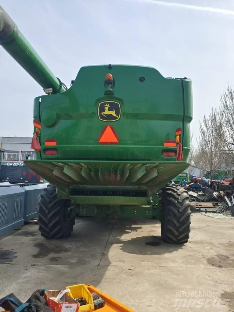John Deere S660 Комбайни