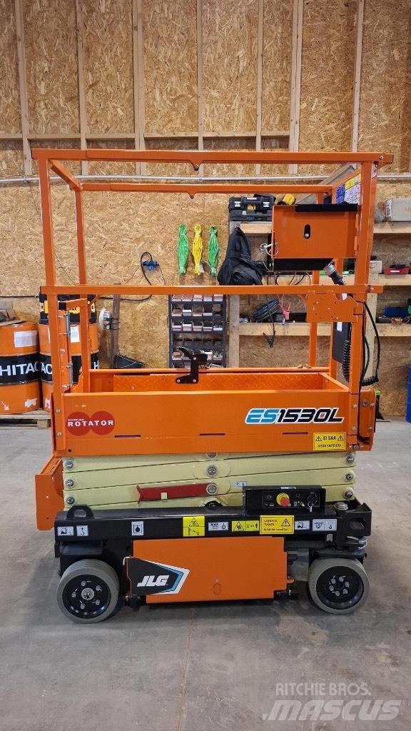 JLG ES 1530 L Ножични работни платформи