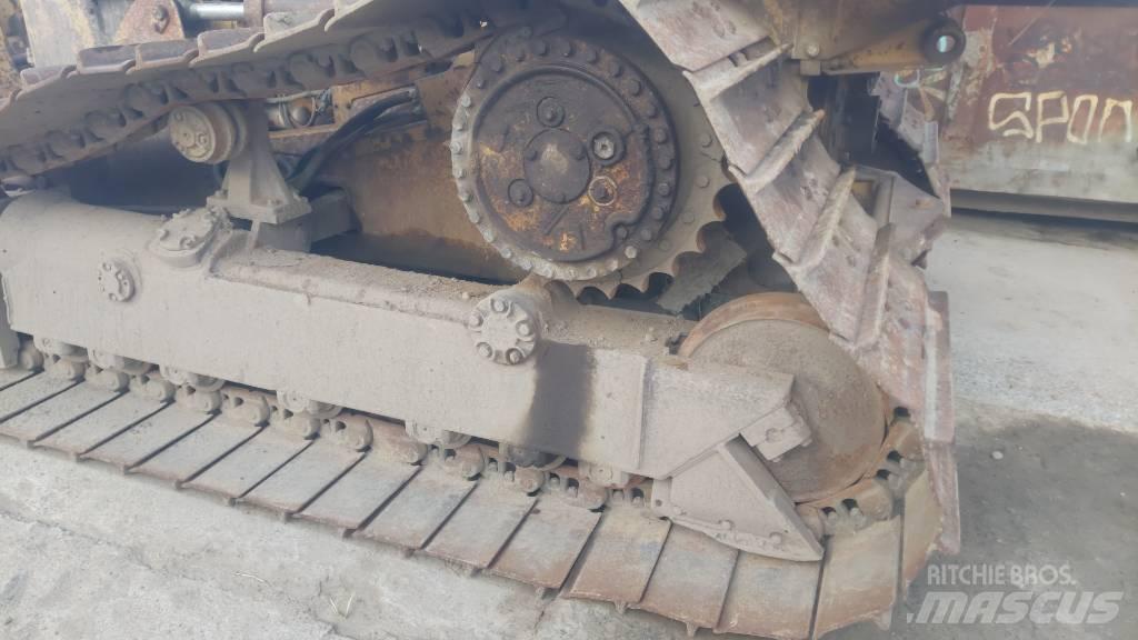 CAT D 4 LGP Верижни булдозери
