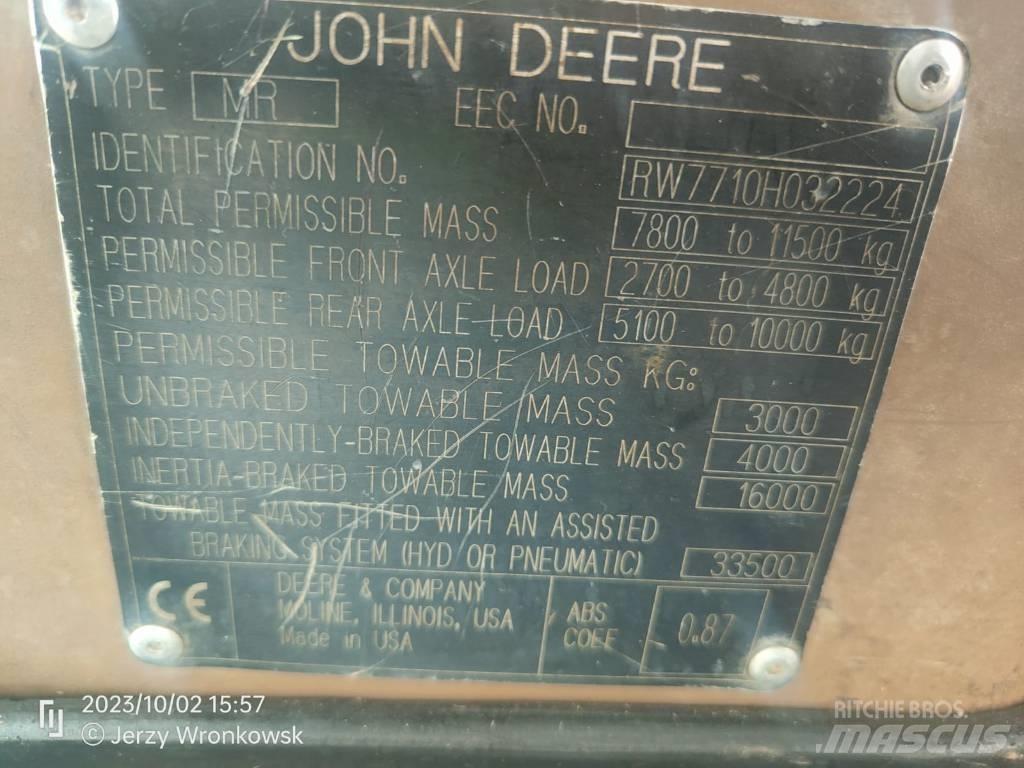 John Deere 7710 Трактори