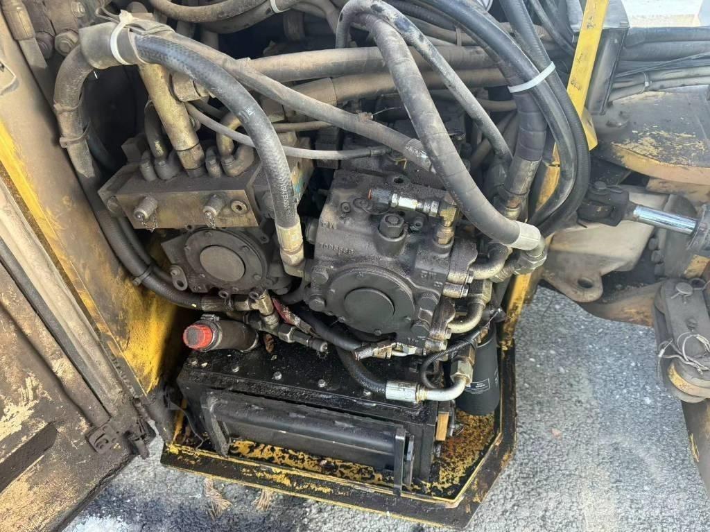 Dynapac CC 422 Двойни барабанни ролки
