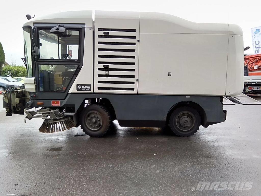 Ravo 530 CD Автоматични метачки с четки