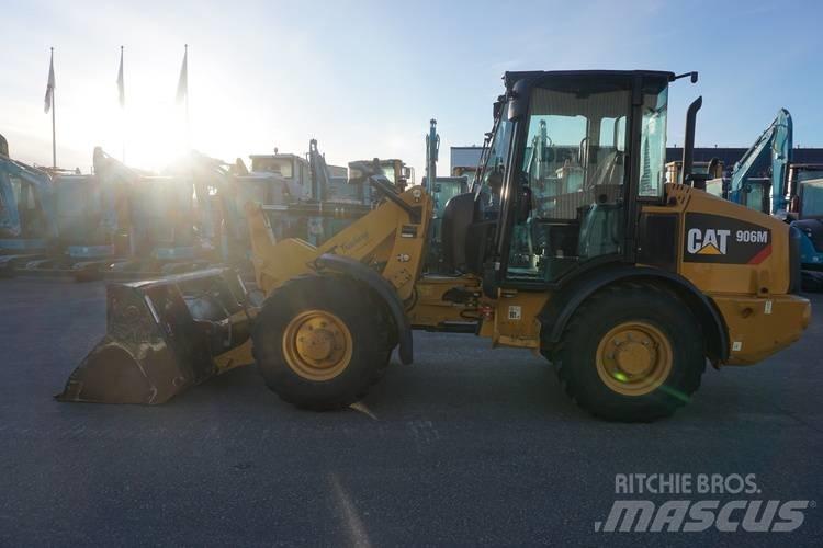CAT 906 M Колесни товарачи