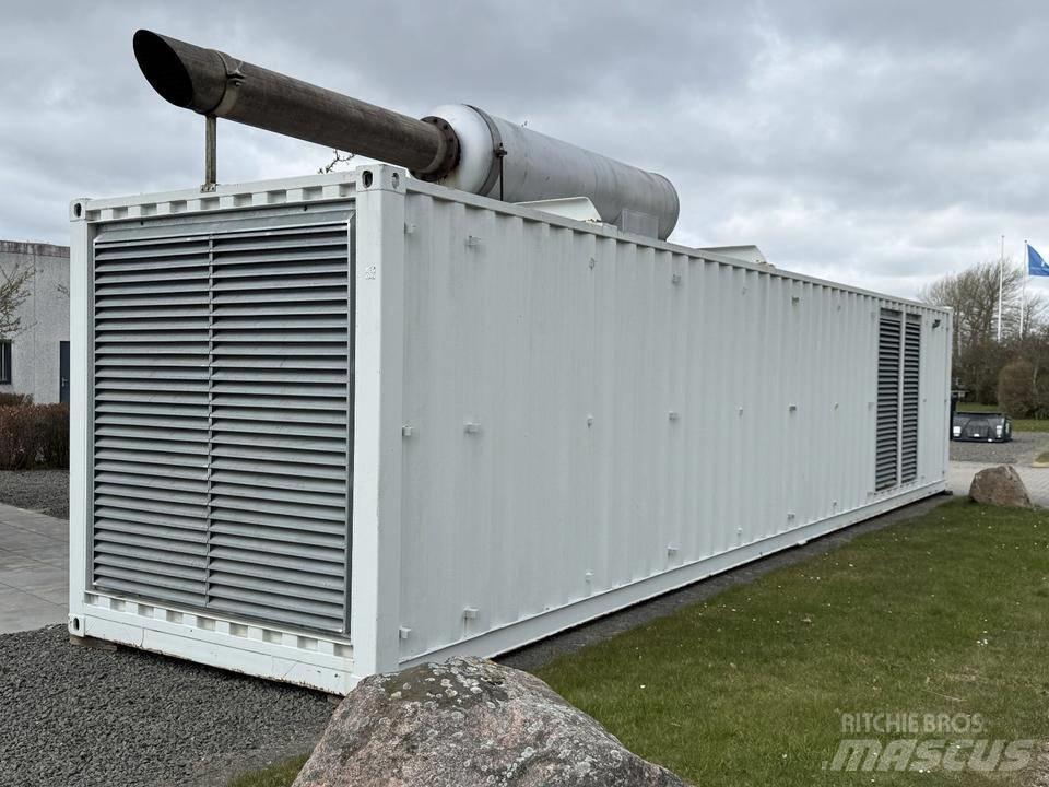 MTU 1000 KVA Дизелови генератори
