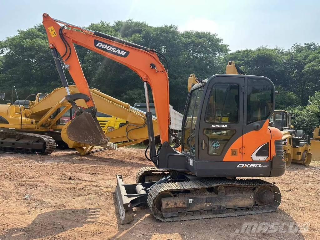 Doosan DX 60 Верижен екскаватор